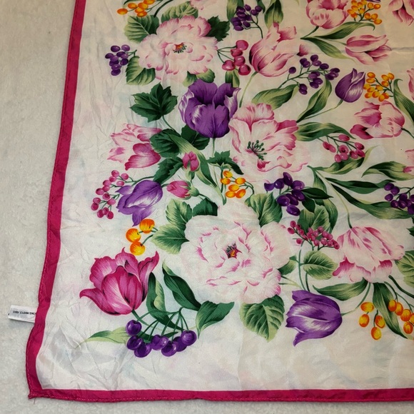 Scarf: Floral 100% Silk Vintage Scarf EUC - Picture 7 of 15
